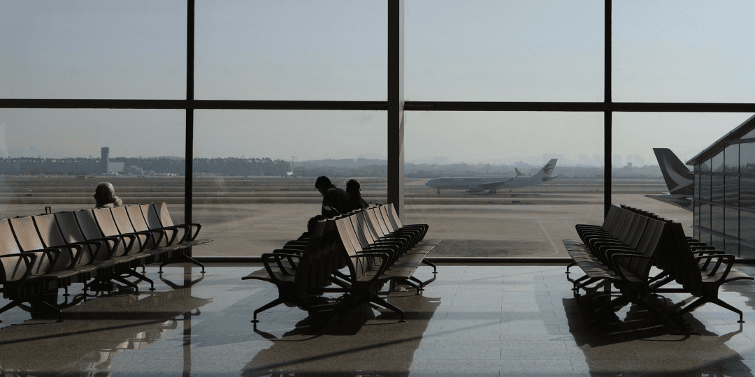 Perspective-Airline POV Lanyon-ver4